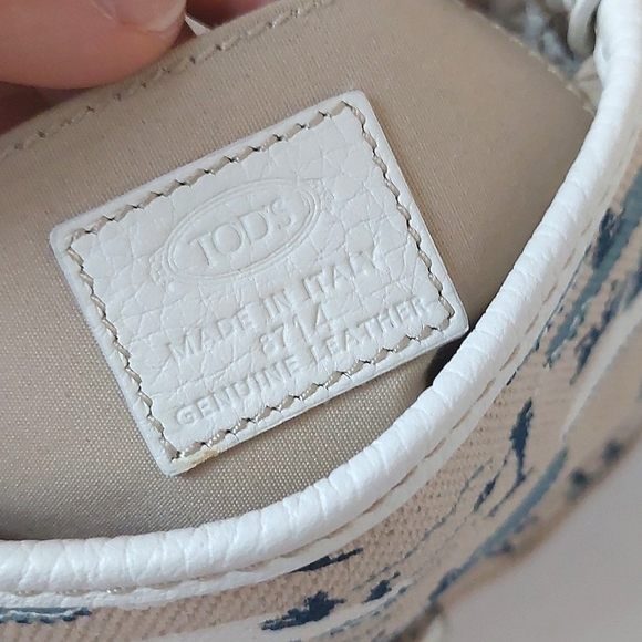 Mini Tod's canvas crossbody bag - Picture 10 of 14